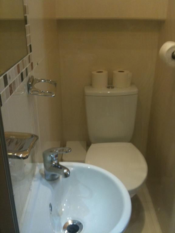 The Crystal Lodge Hotel Croydon Chambre photo