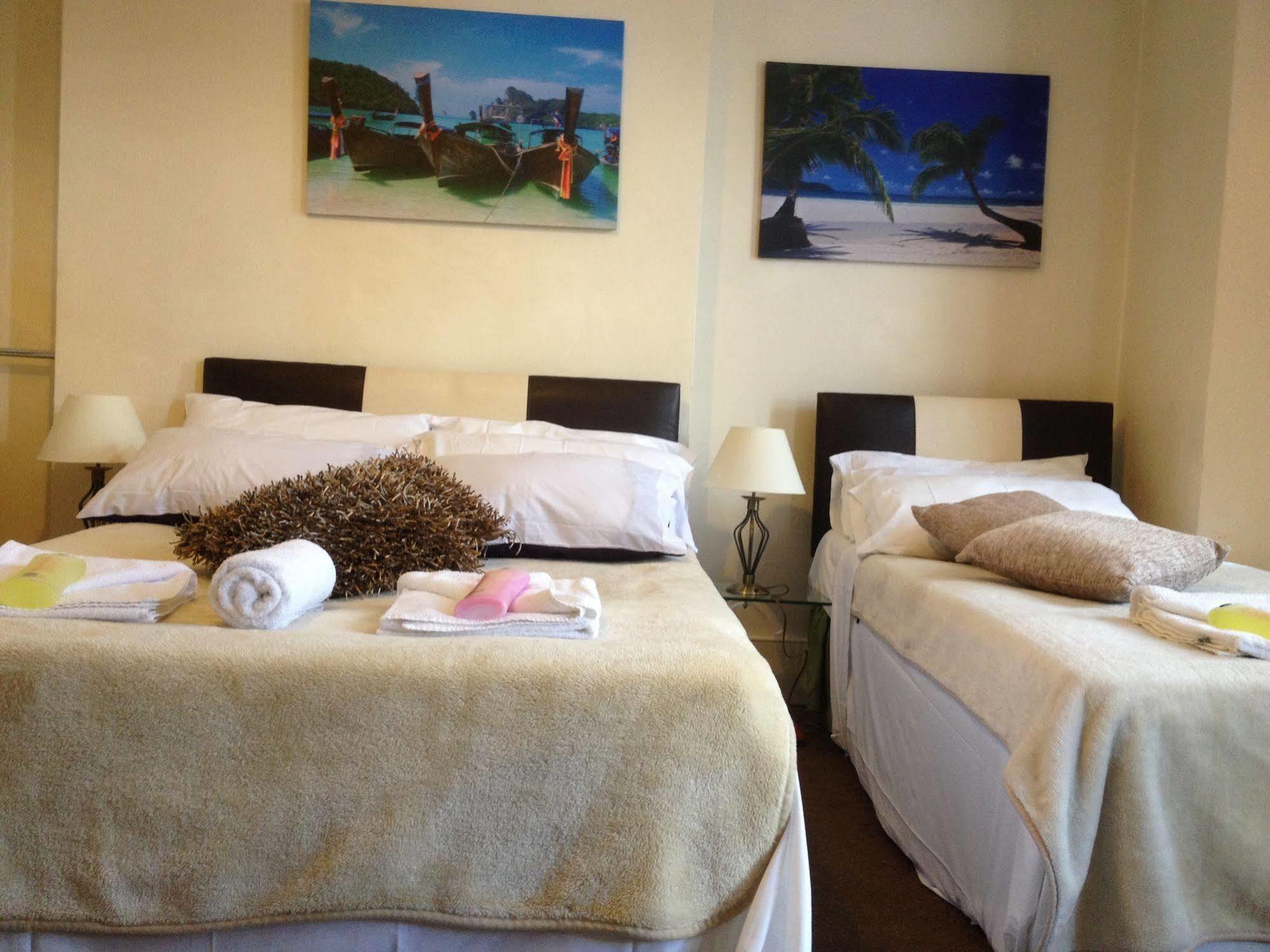 The Crystal Lodge Hotel Croydon Extérieur photo